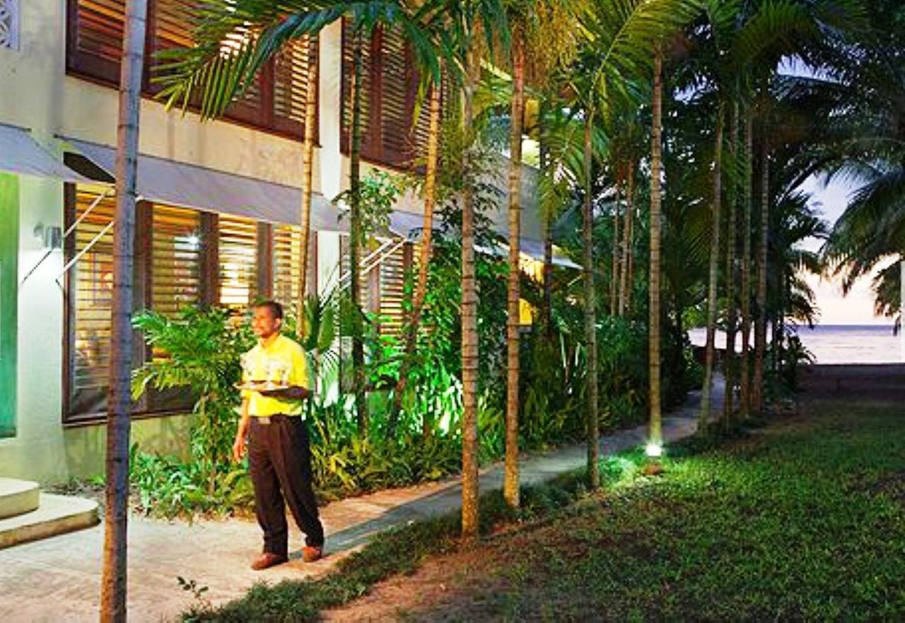 Idle Awhile Beach Hotel Negril Bagian luar foto