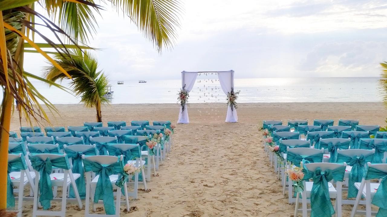 Idle Awhile Beach Hotel Negril Bagian luar foto